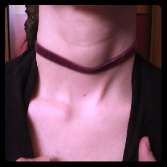 Forever 21 Jewelry - 🎂Goth Purple Velvet Choker! Punk Sexy!!